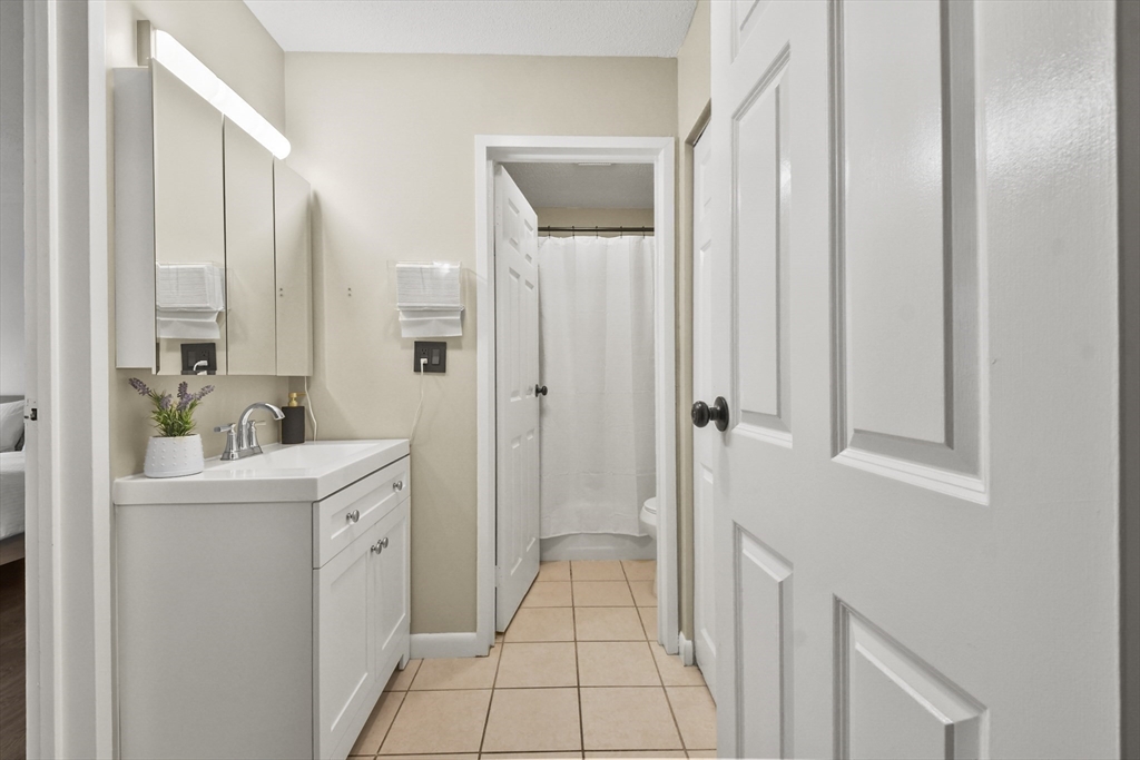 6 Adam Street # 2