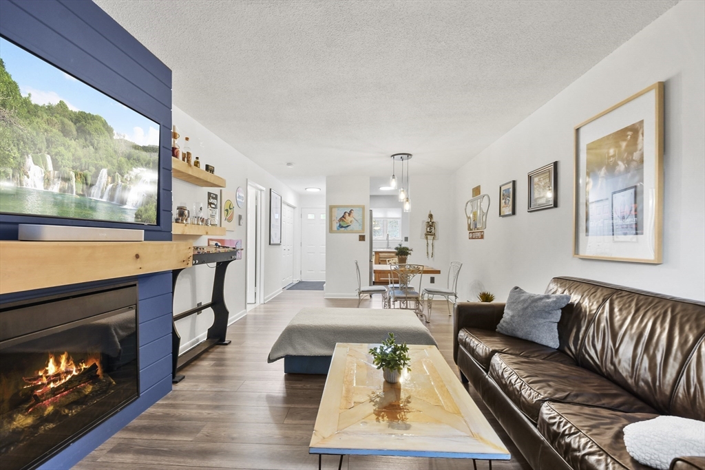 6 Adam Street # 2