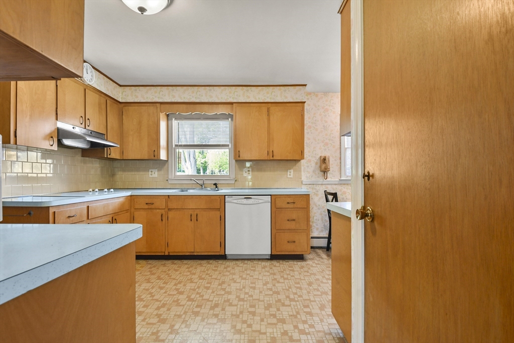 16 Chilton Rd