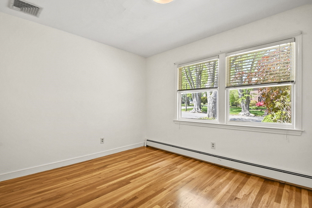16 Chilton Rd