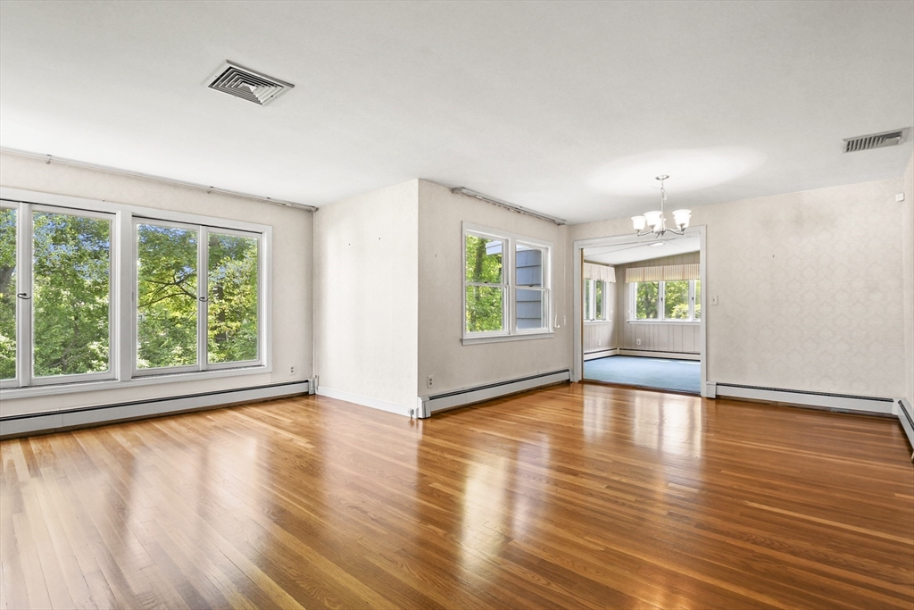 16 Chilton Rd