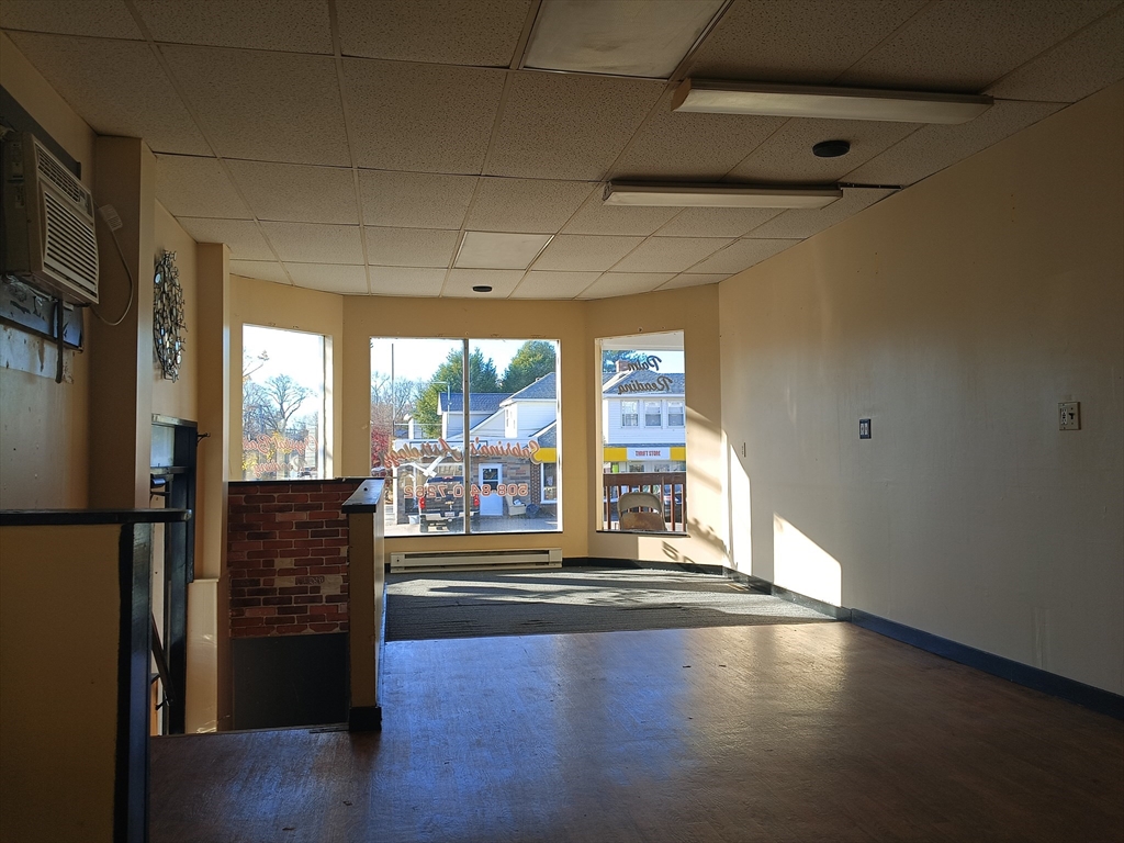 248 S Main St