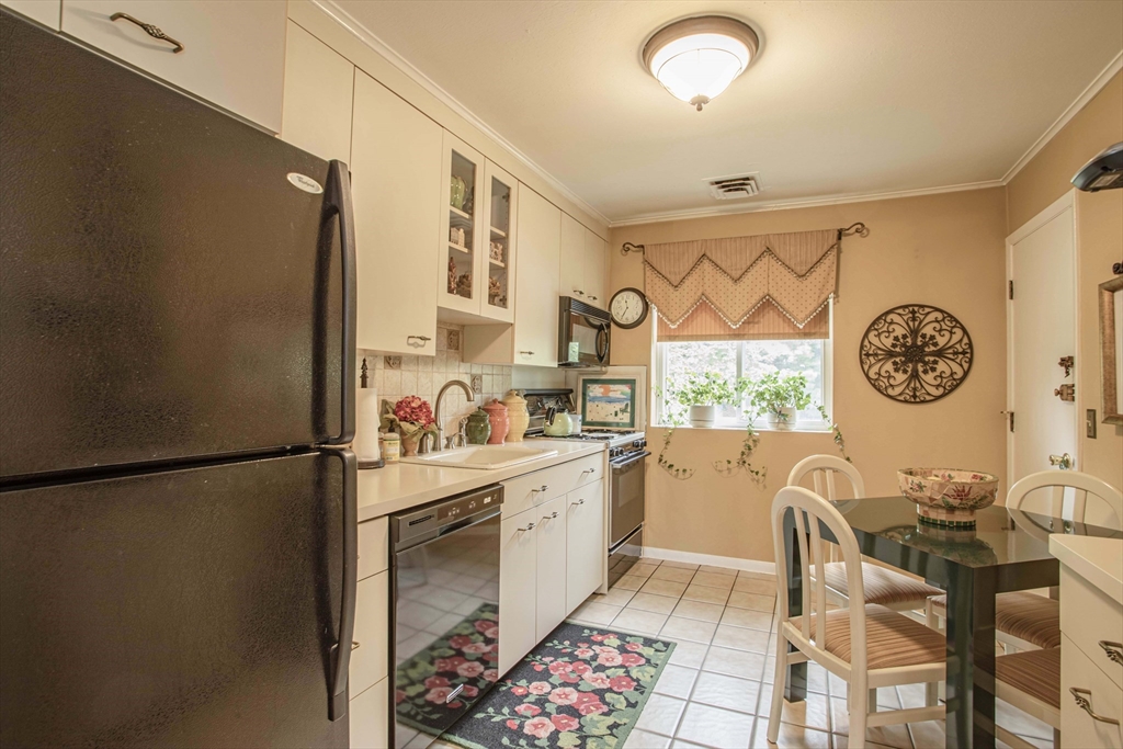 25 Bayberry Drive # 3