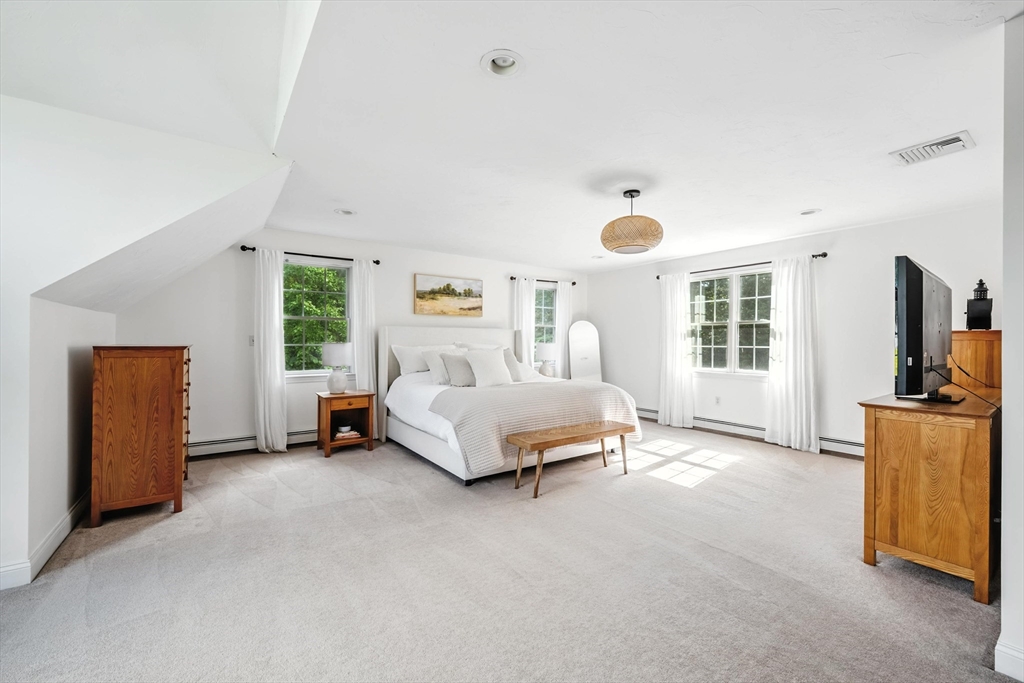 51 Stonegate Dr