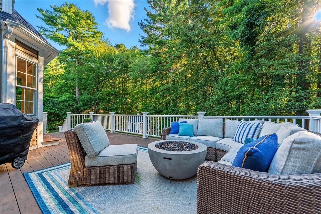 51 Stonegate Dr