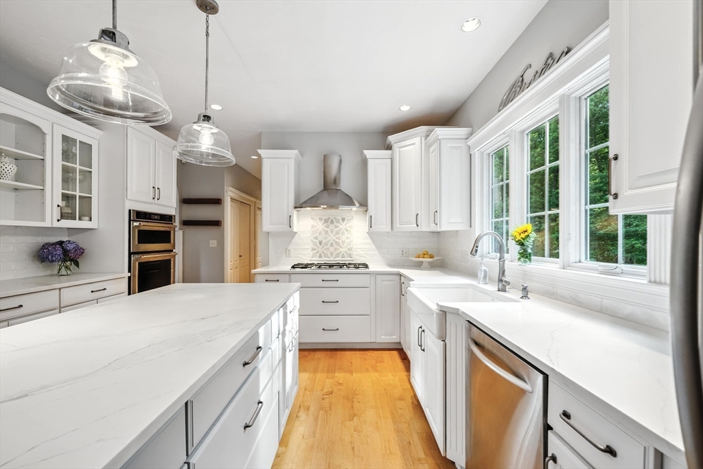 51 Stonegate Dr