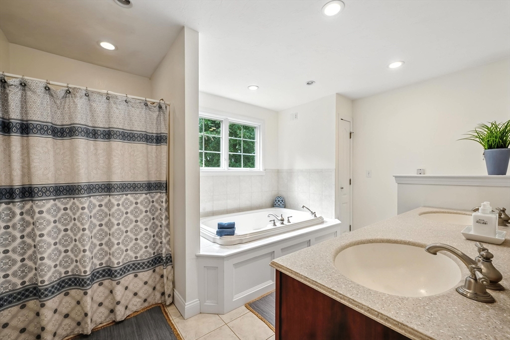 51 Stonegate Dr