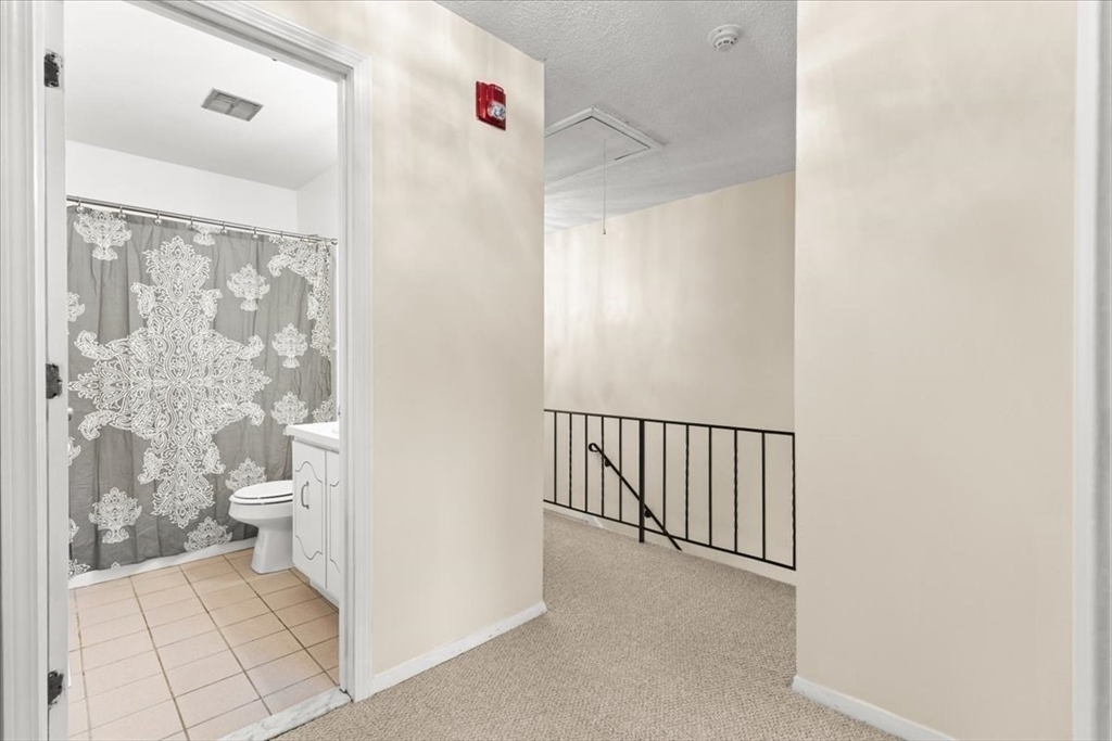 230 Greenbrook Drive # 06 Unit: 6-06