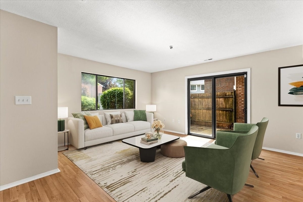 230 Greenbrook Drive # 06 Unit: 6-06