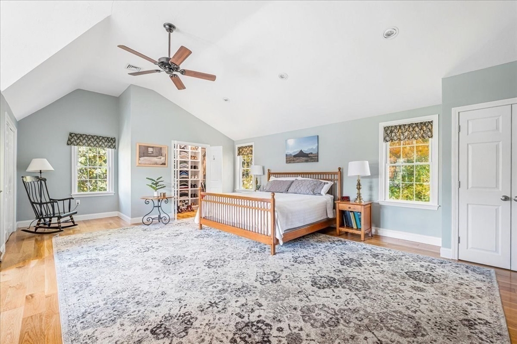 20 Edward Dr