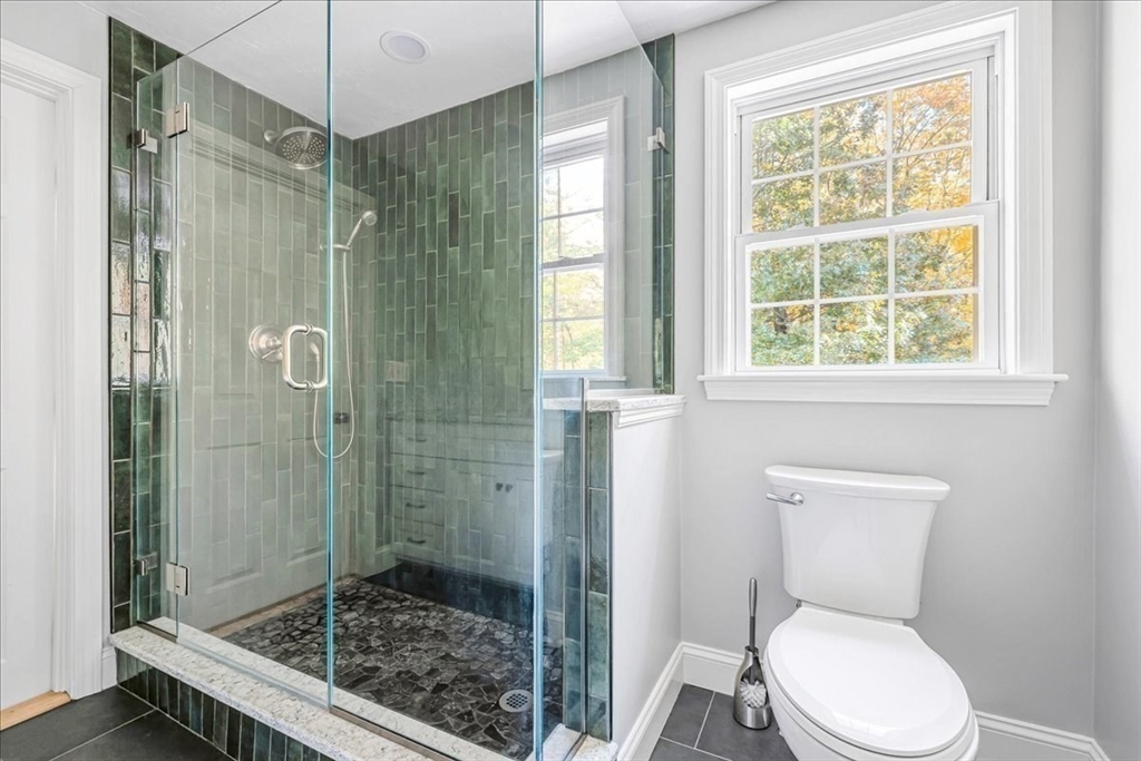 20 Edward Dr