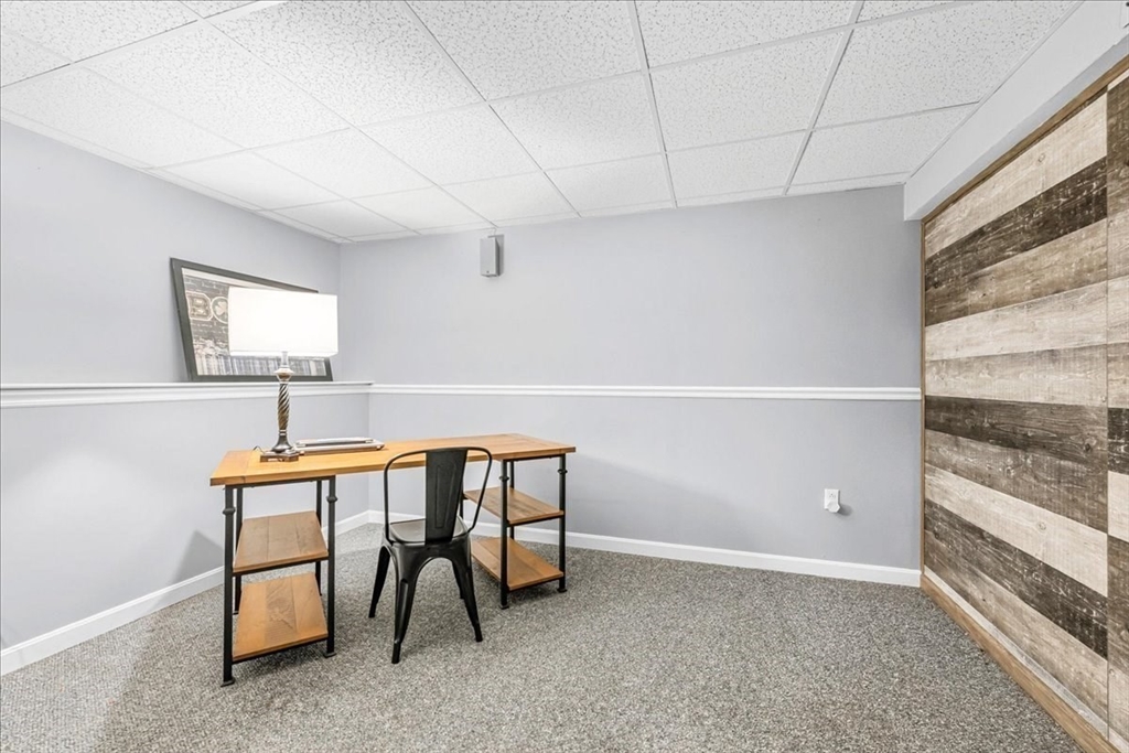 20 Edward Dr