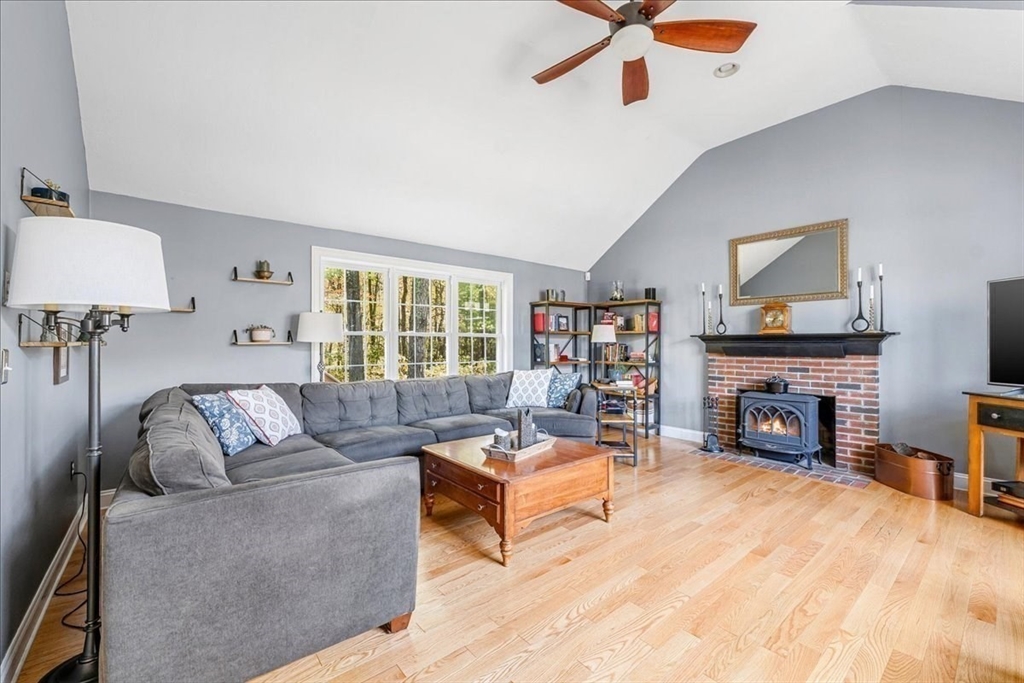 20 Edward Dr