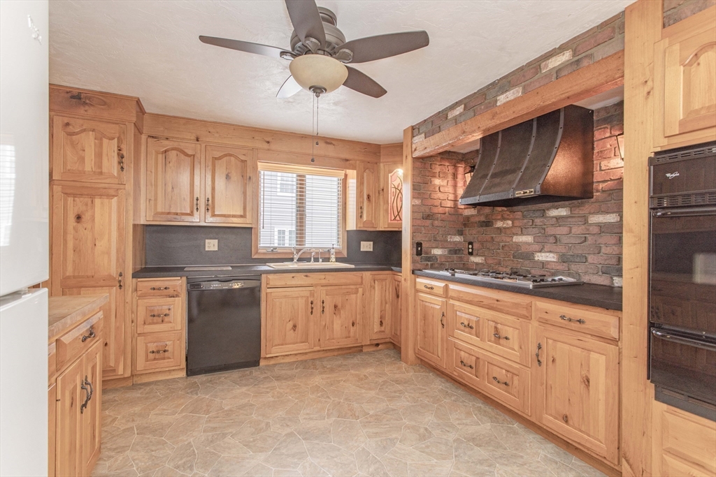 71 Vallaro Rd