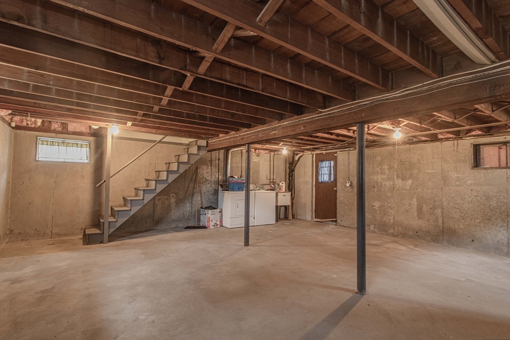 71 Vallaro Rd