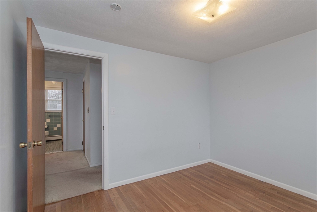 71 Vallaro Rd