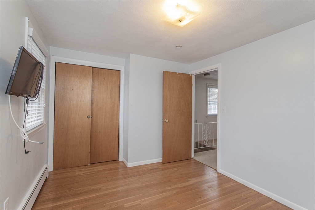 71 Vallaro Rd