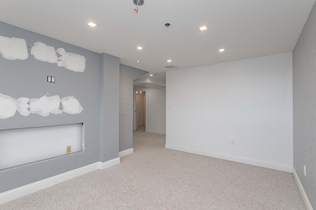200 Burkhall Street # 807