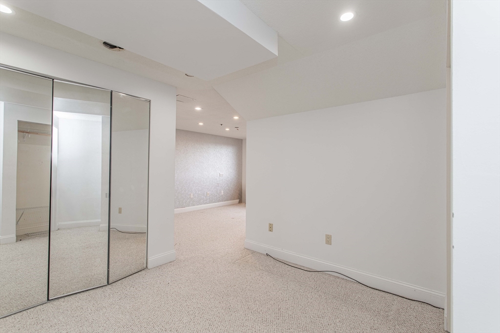 200 Burkhall Street # 807