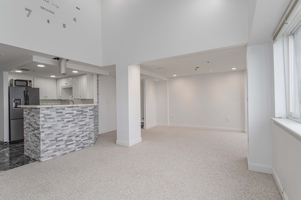 200 Burkhall Street # 807