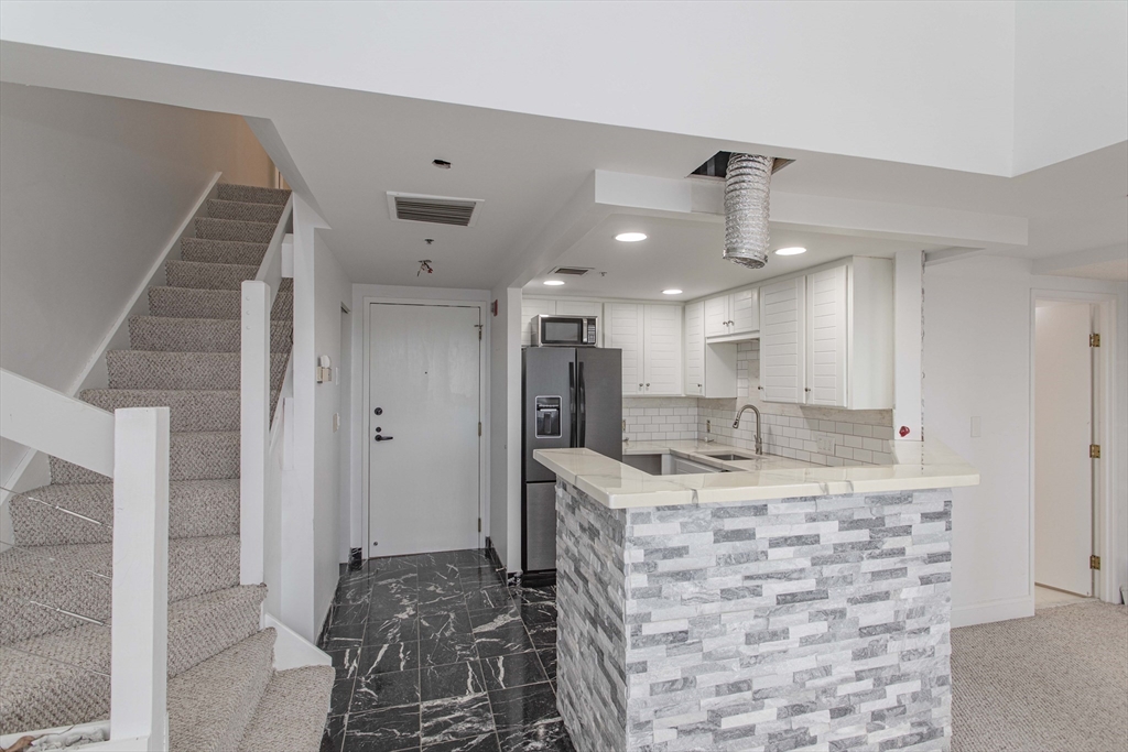 200 Burkhall Street # 807