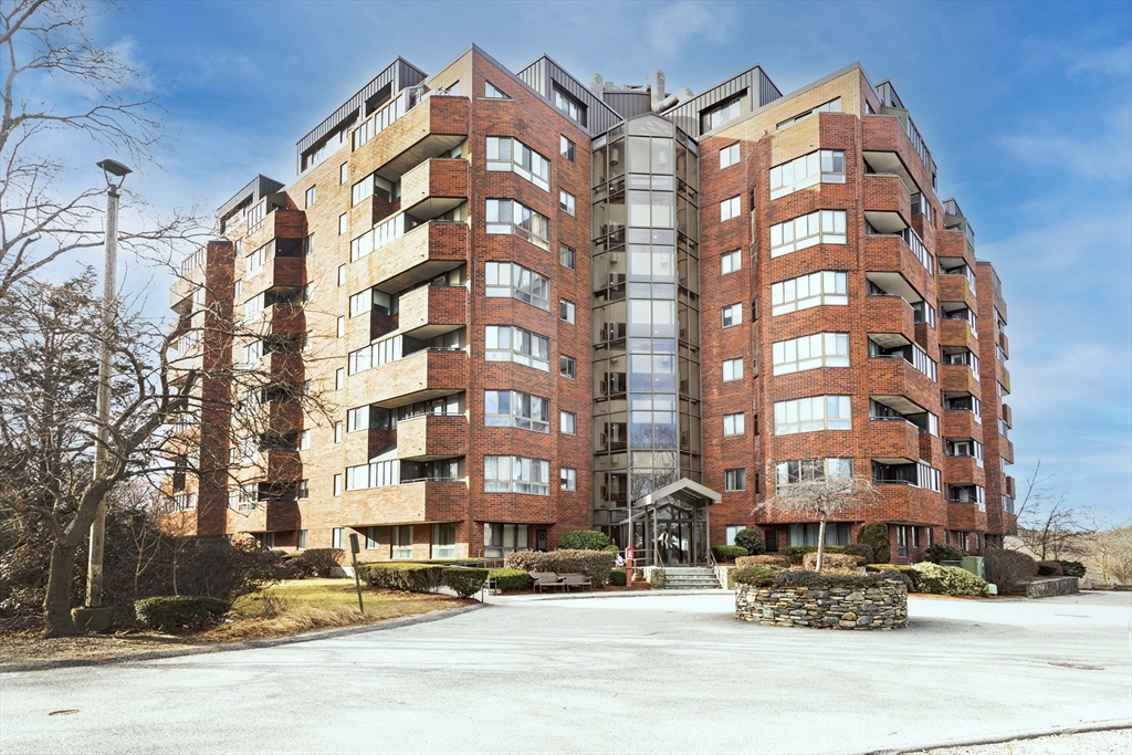 200 Burkhall Street # 807