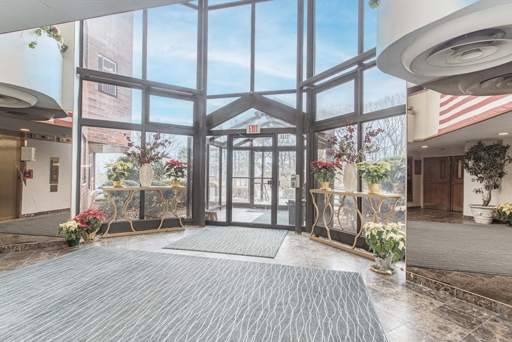 200 Burkhall Street # 807