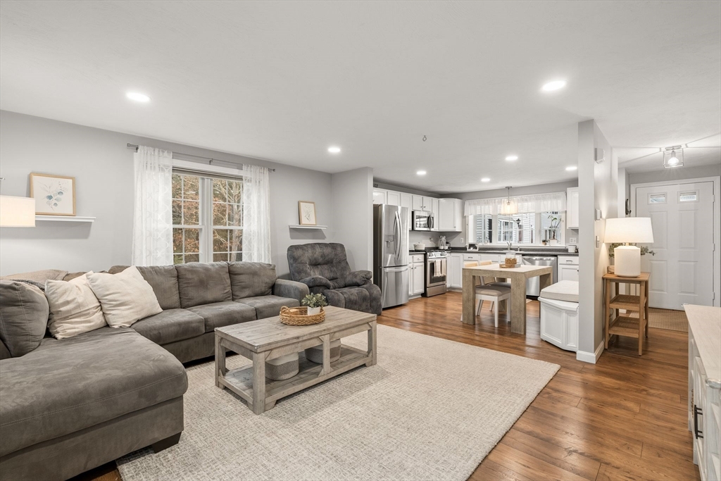 2697 Cranberry Hwy # 23