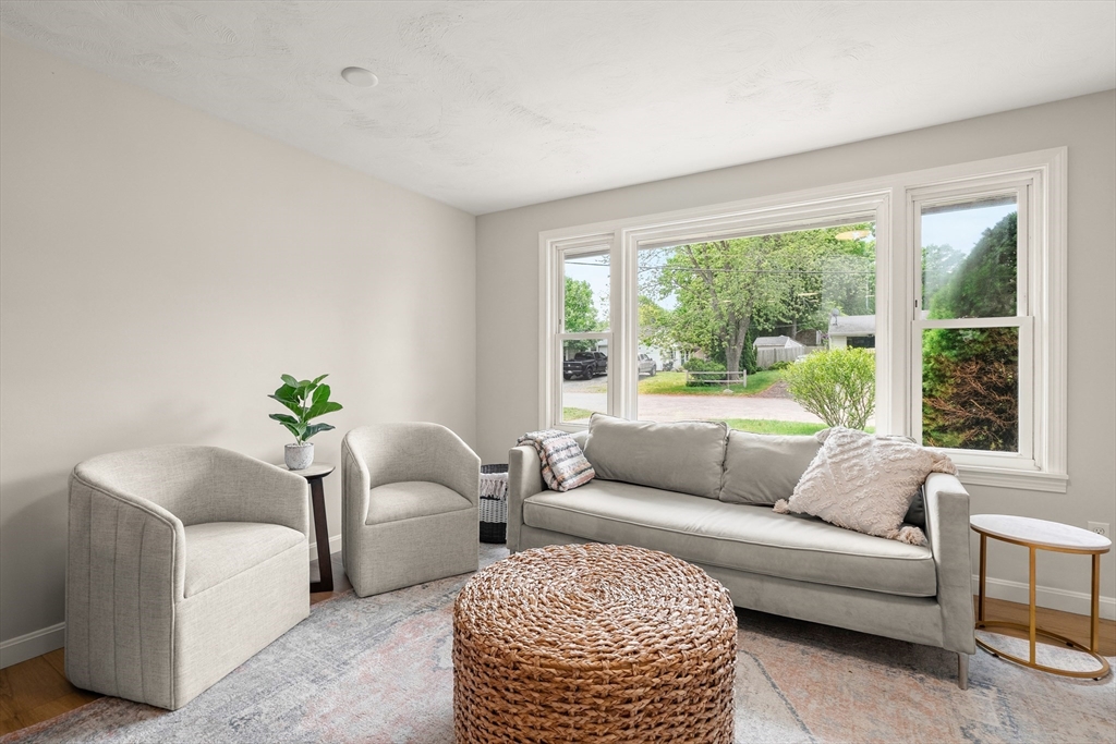 67 Roslyn Rd