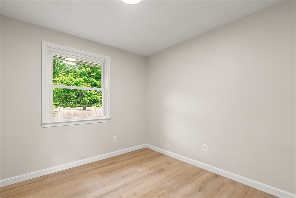 67 Roslyn Rd