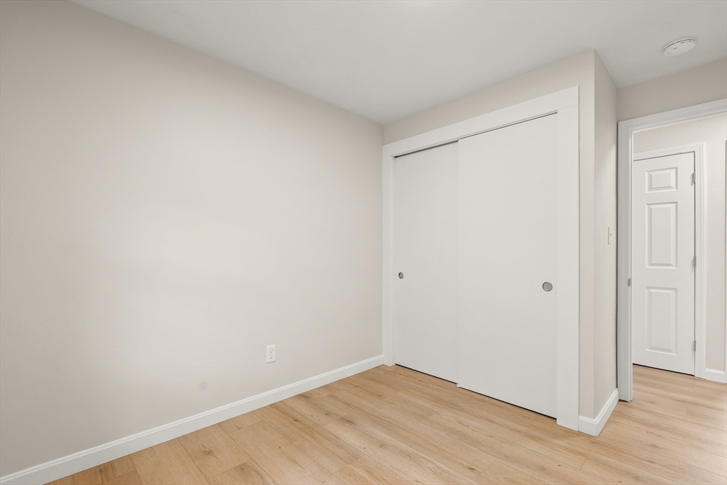 67 Roslyn Rd