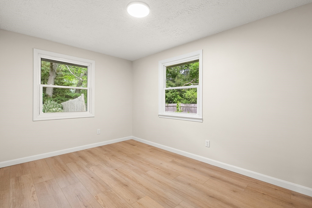 67 Roslyn Rd