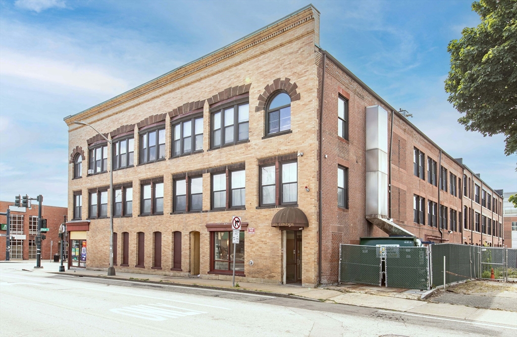7 Main Street # 106