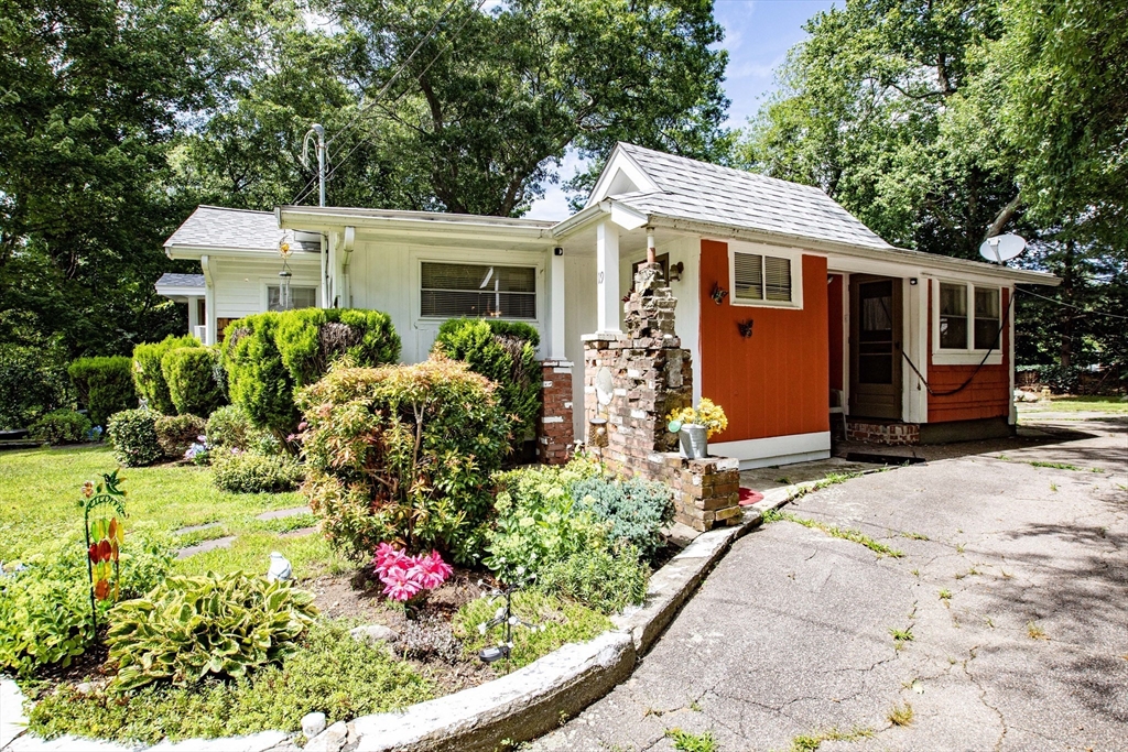 19 Carver St