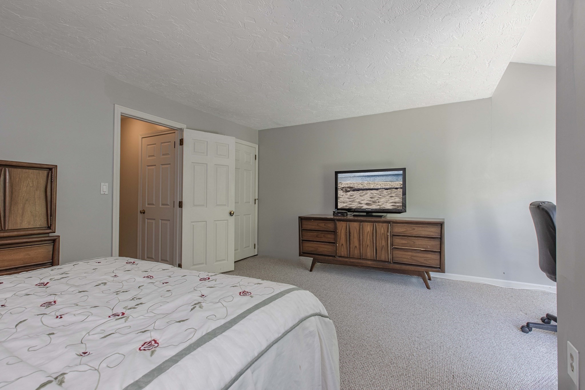 453 Turnpike Street # 24