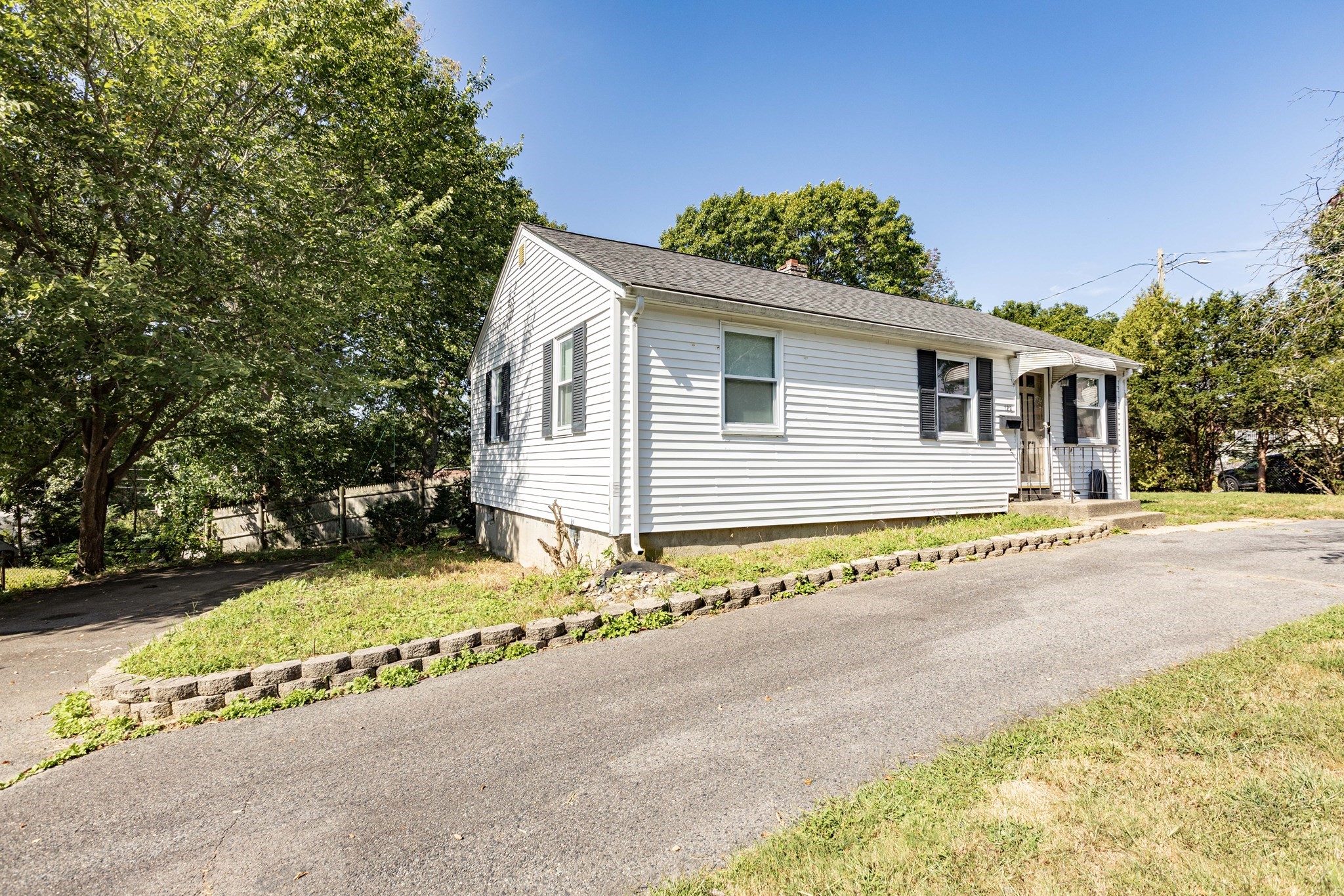122 Algonquin St