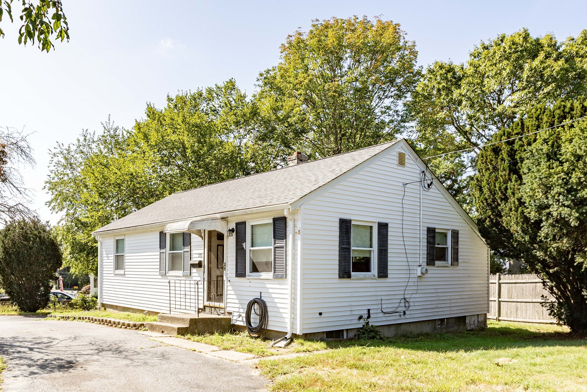 122 Algonquin St