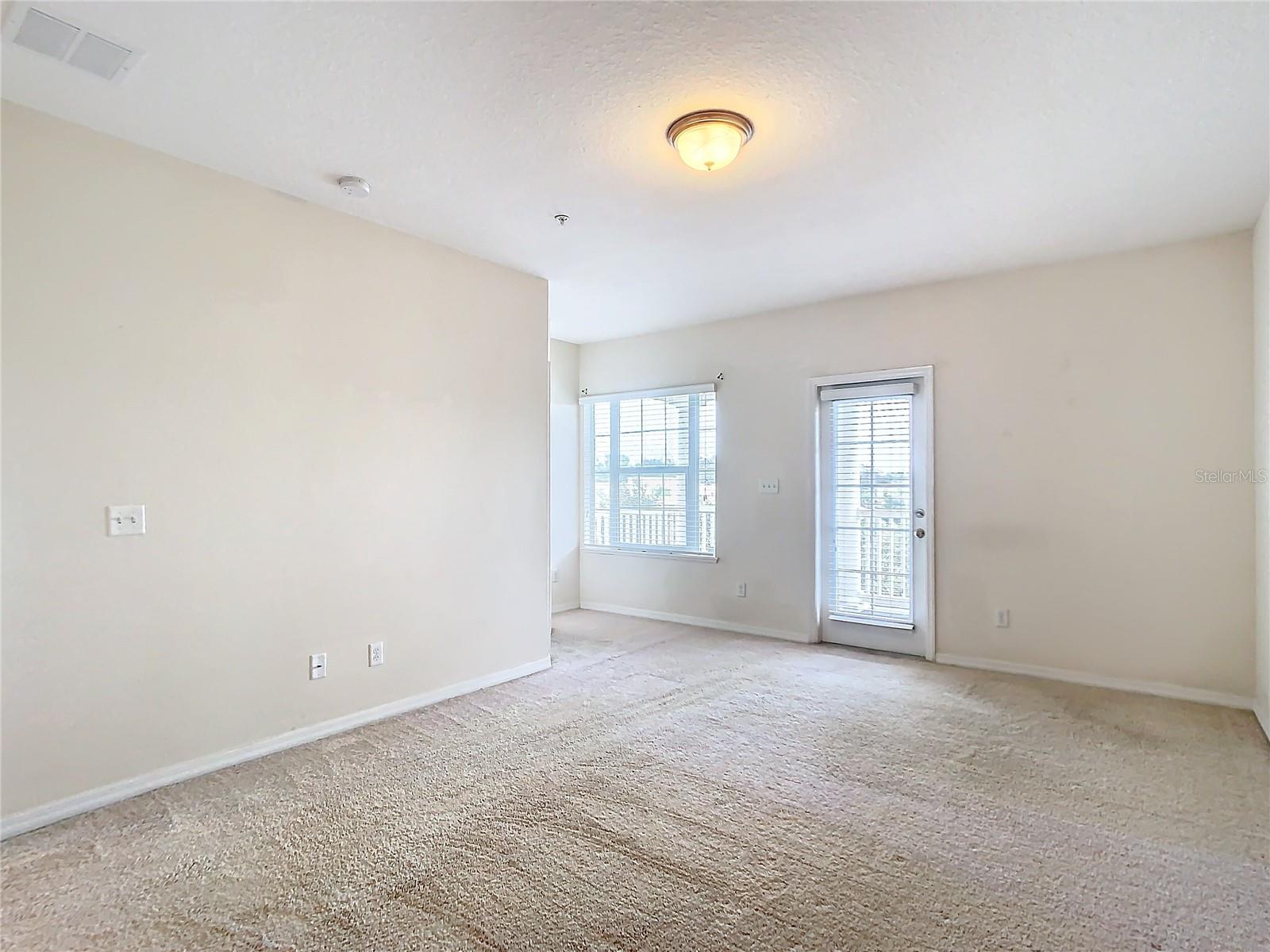 384 INNISBROOK LN