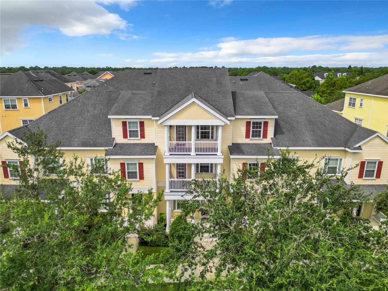 384 INNISBROOK LN