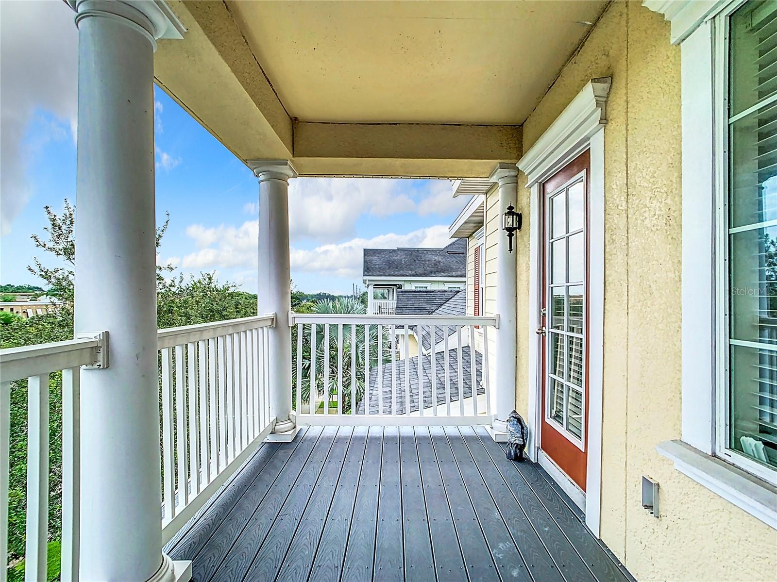 384 INNISBROOK LN