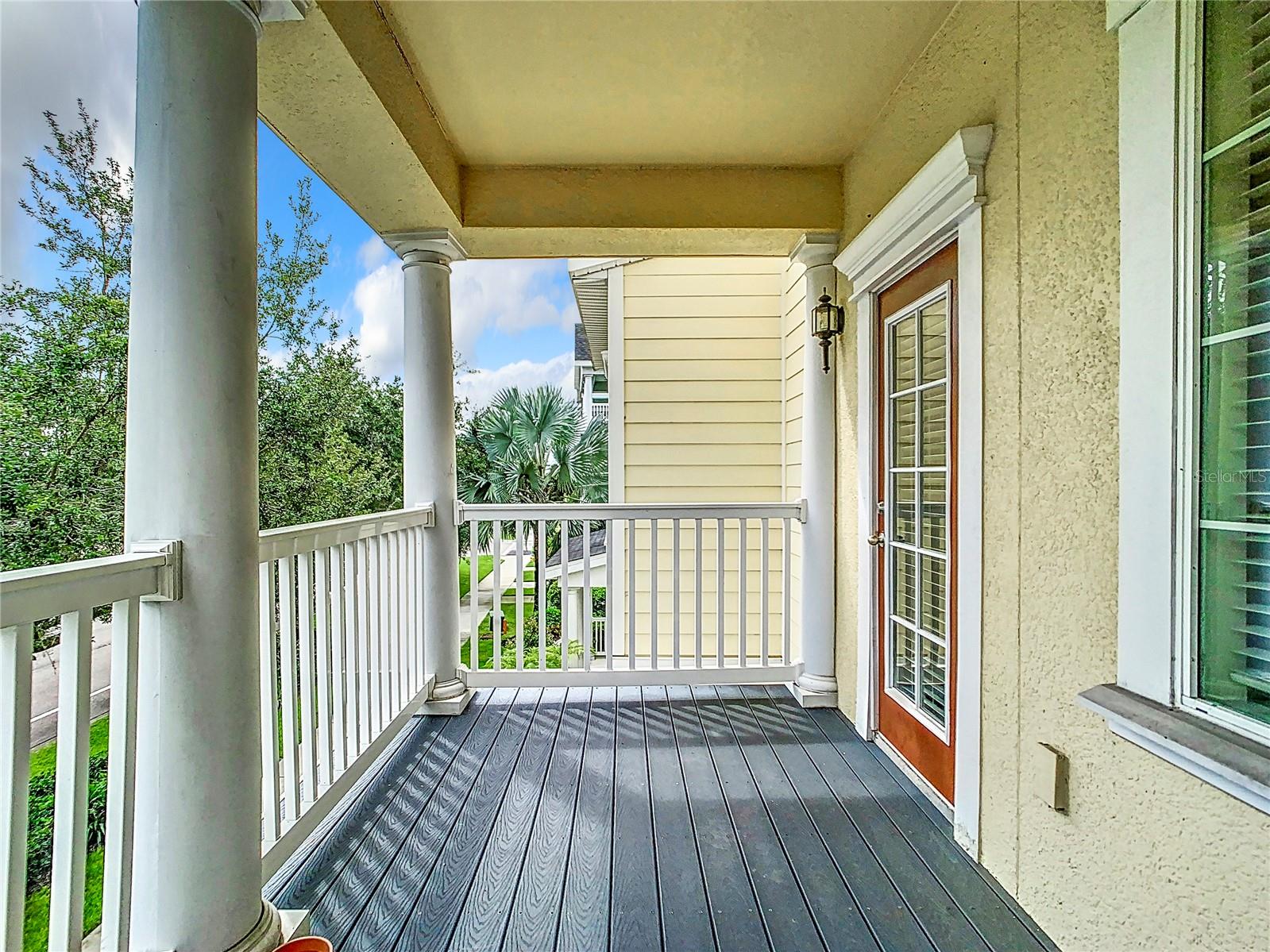 384 INNISBROOK LN