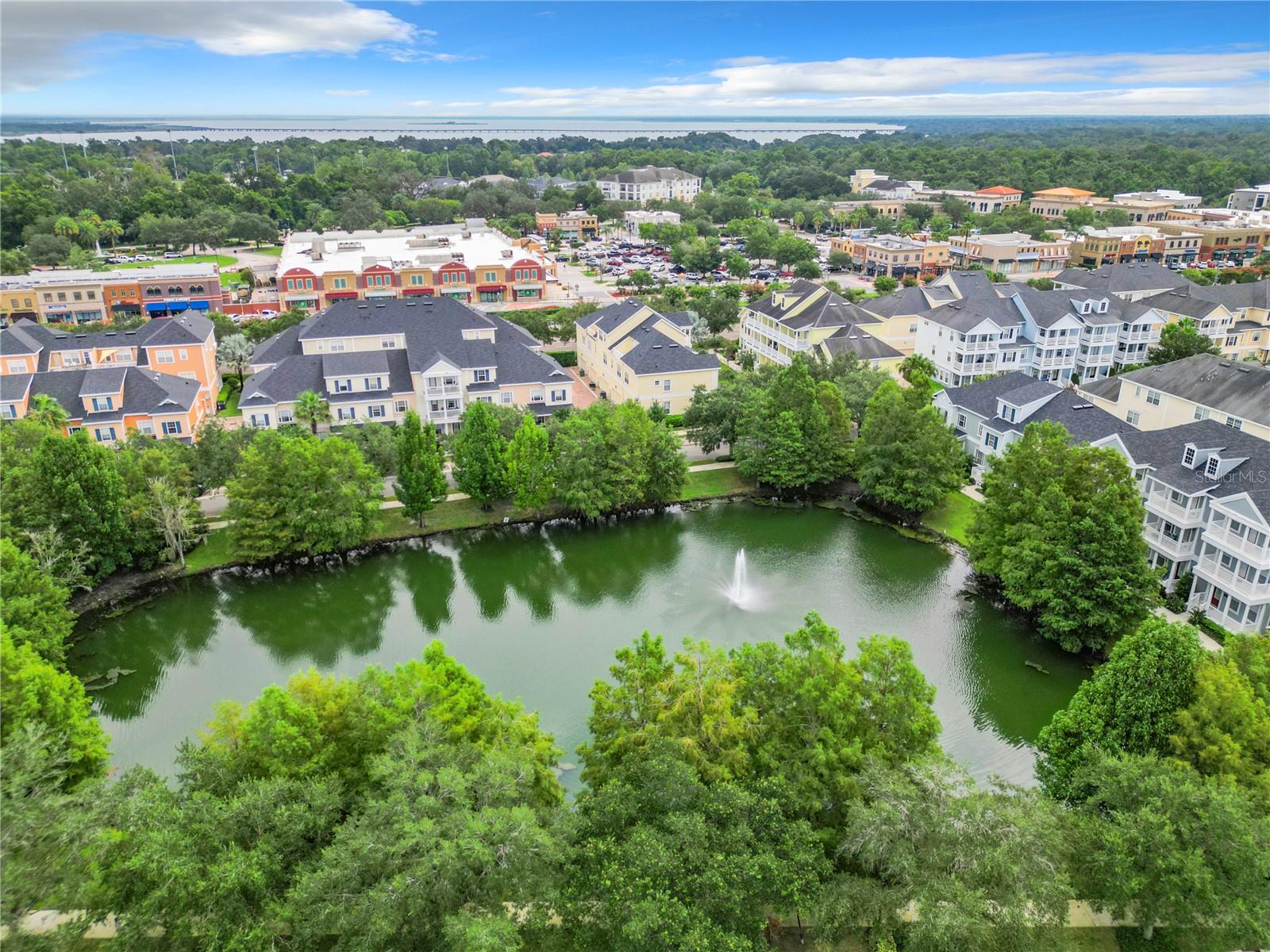 384 INNISBROOK LN