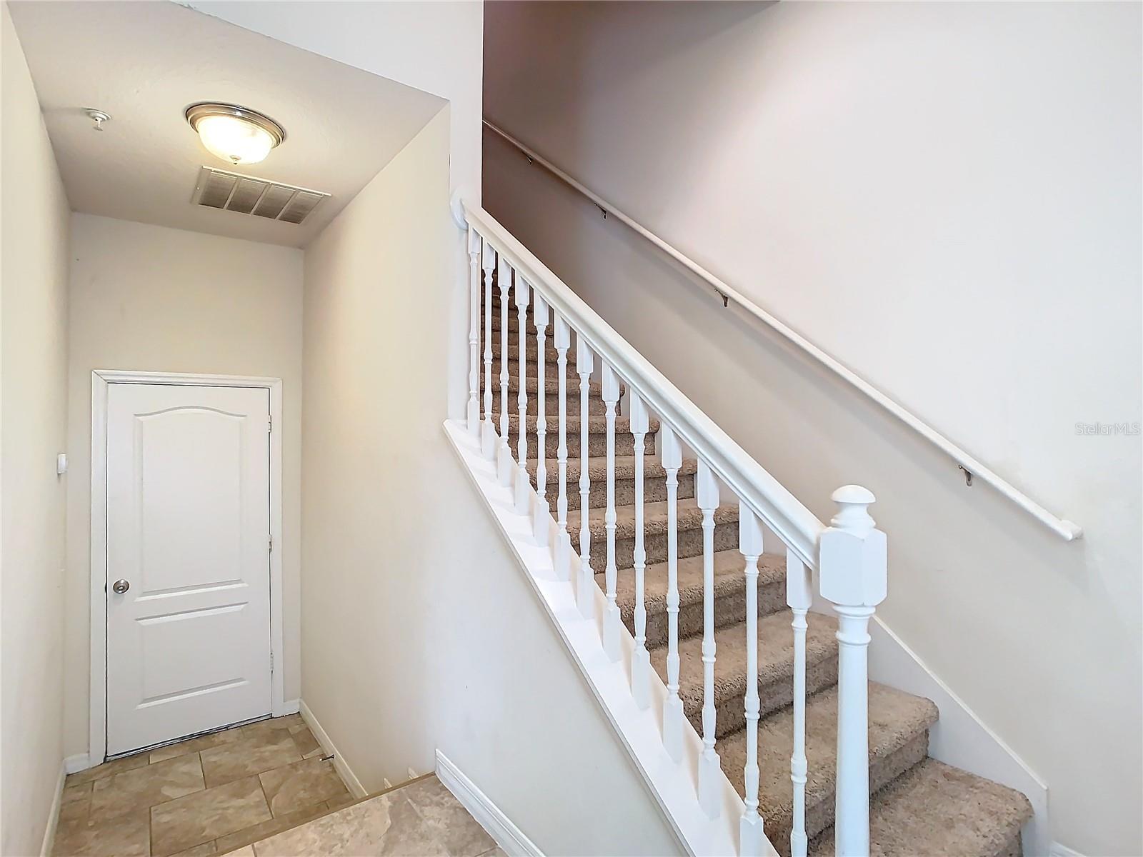 384 INNISBROOK LN