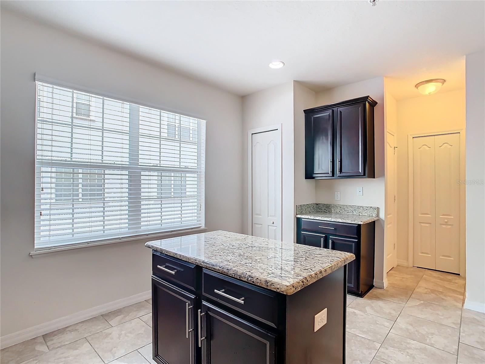 384 INNISBROOK LN