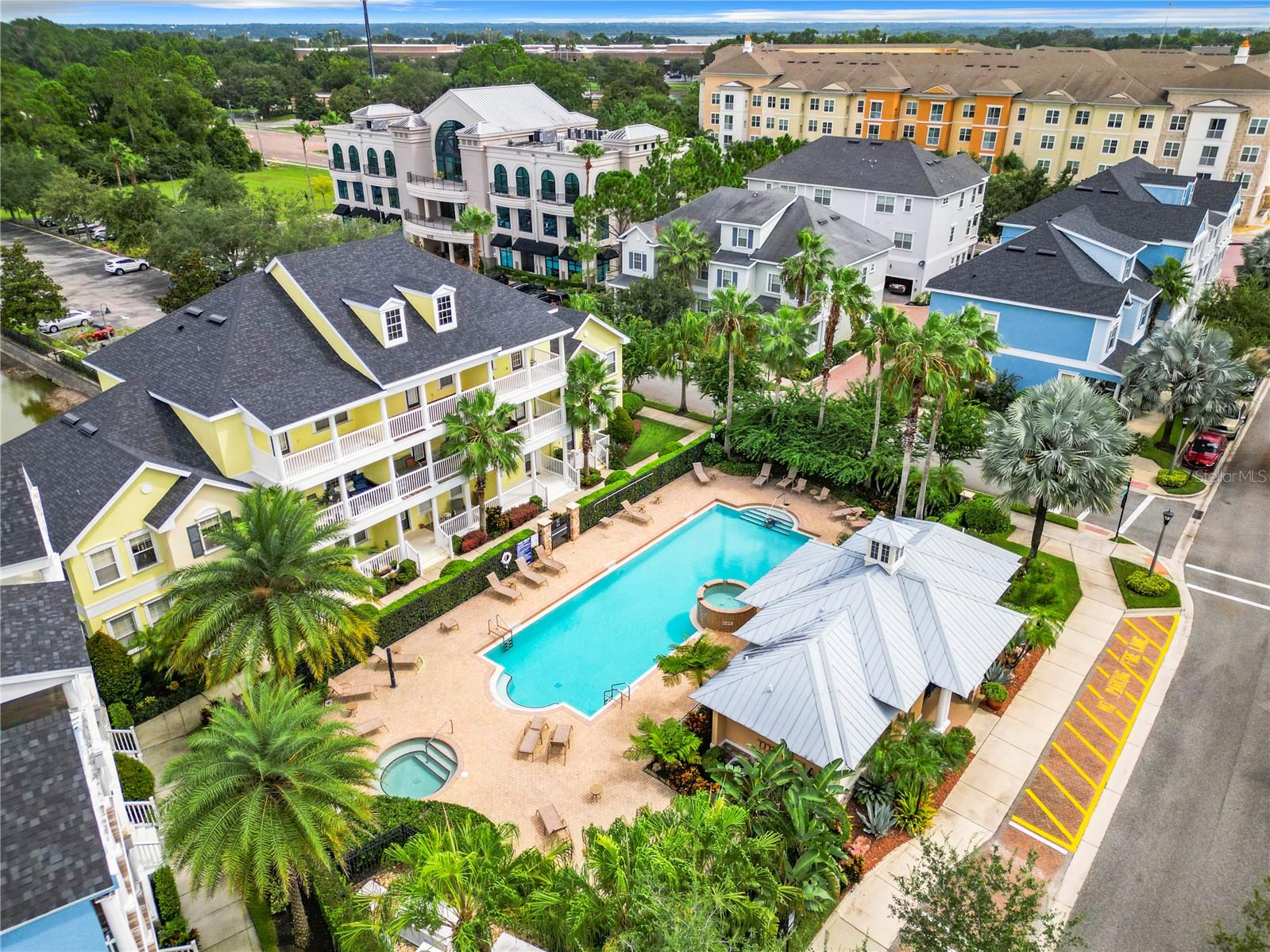 384 INNISBROOK LN