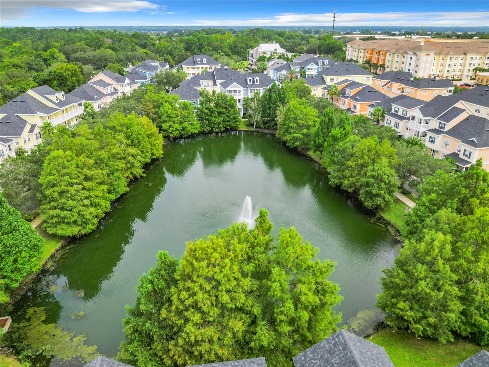384 INNISBROOK LN