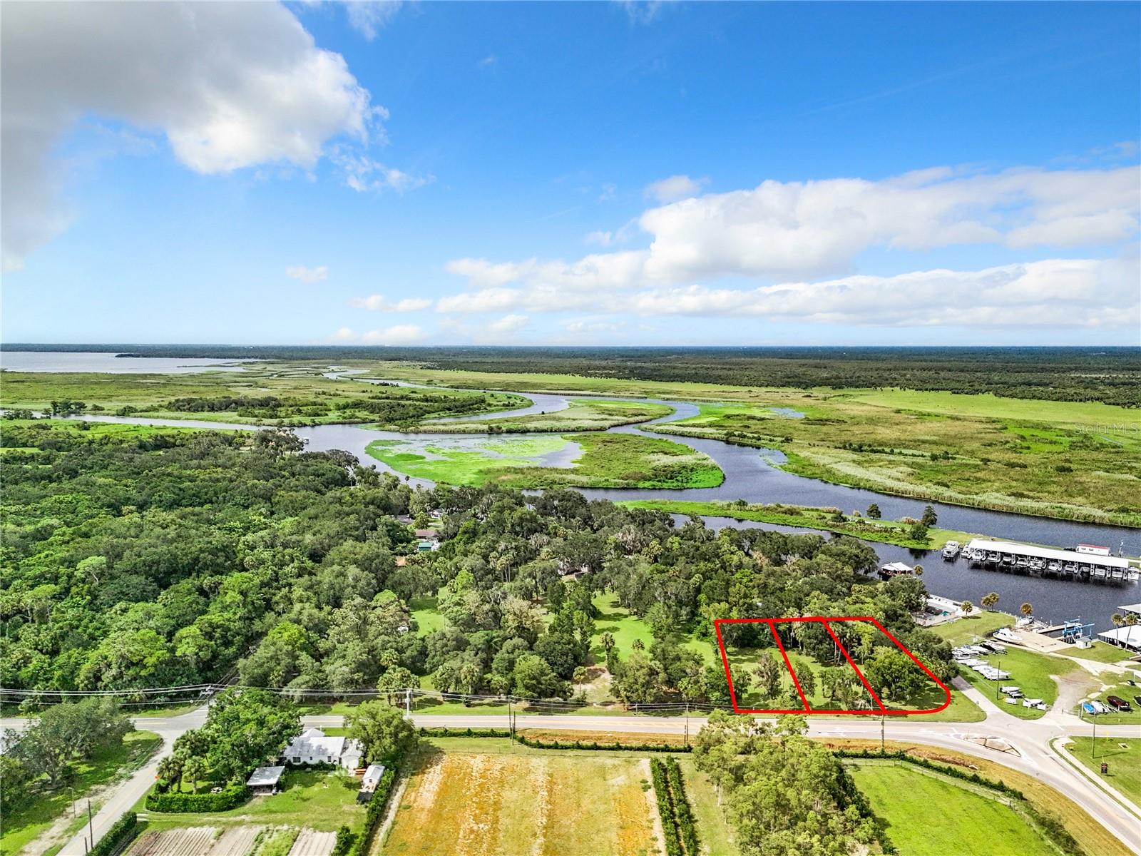 Three Buildable Lots in Sanford's Indian Mound Village