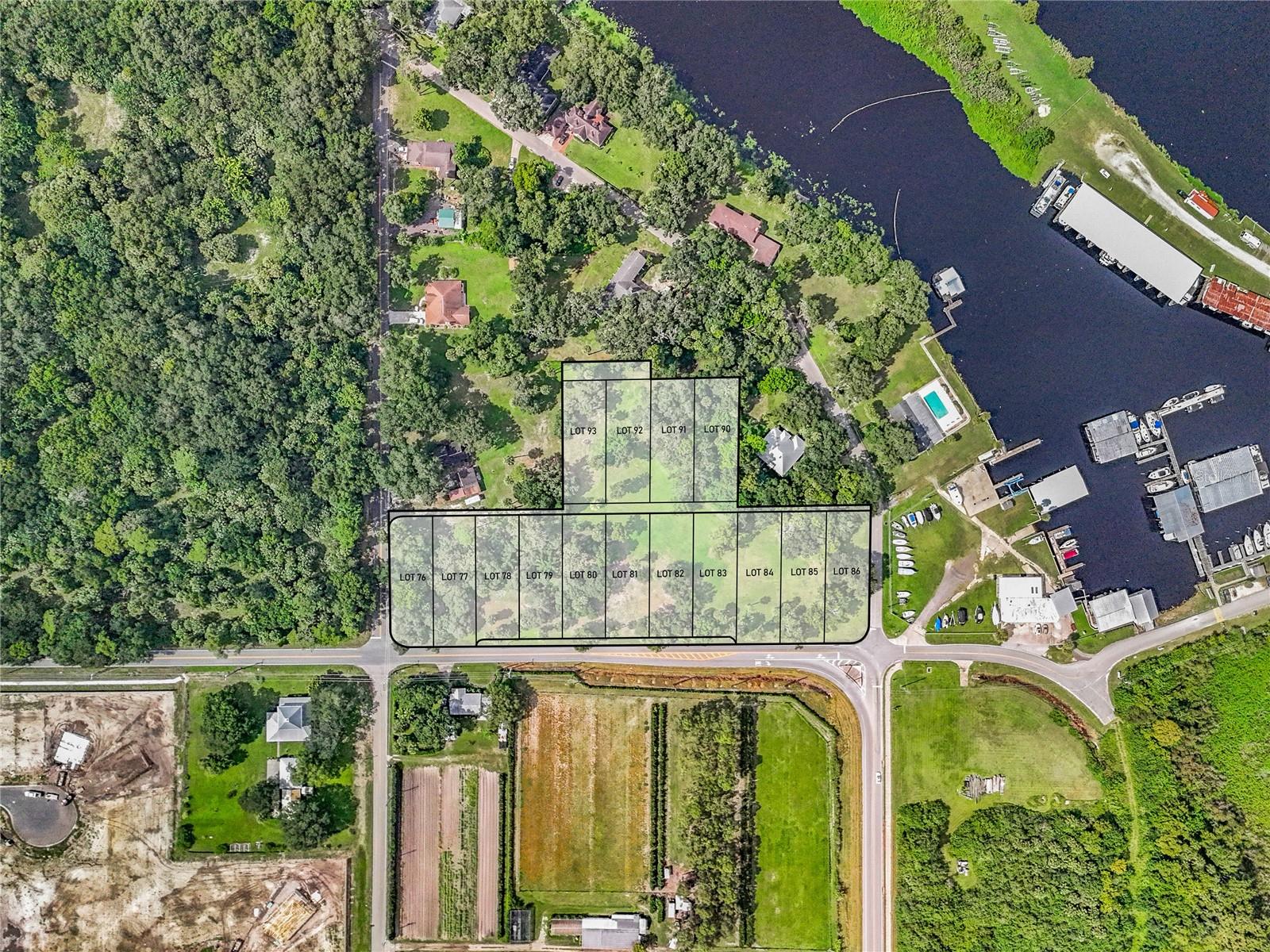 Three Buildable Lots in Sanford's Indian Mound Village