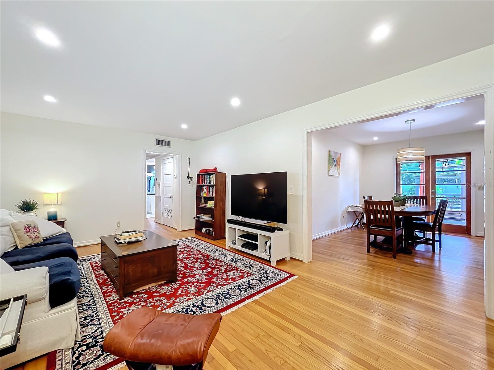 Timeless in Orlando's Beverly Shores