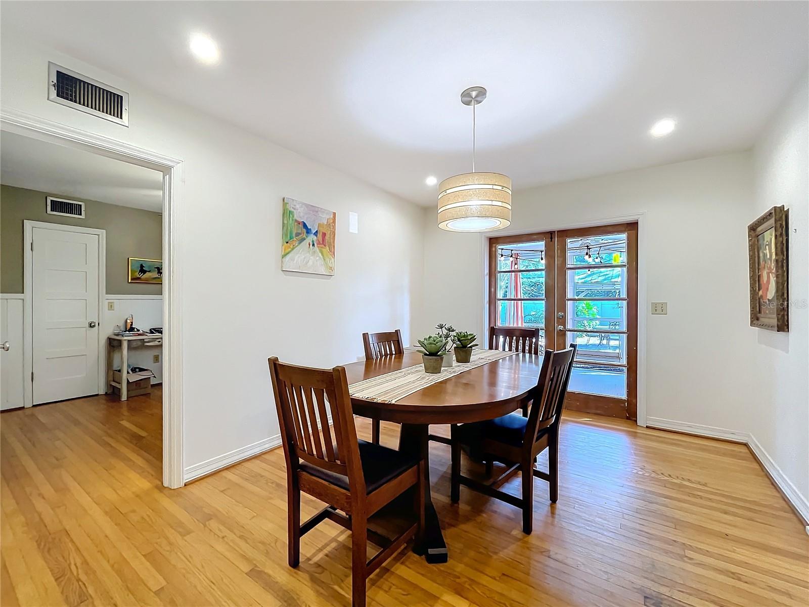 Timeless in Orlando's Beverly Shores